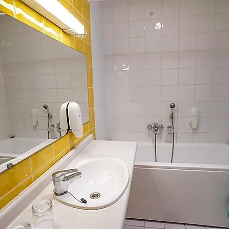 Hotel Kongo Haapsalu